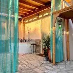 Holiday Oasis With Private Hammam-Style Bath Luxury Garden