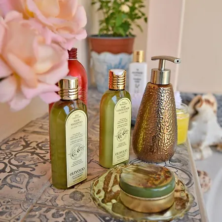 Oasis With Private Hammam-style Bath, Mini Golf Semesterbostad