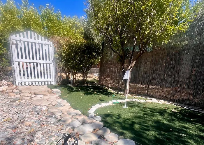 Oasis With Private Hammam-style Bath, Mini Golf Holiday home Potokaki